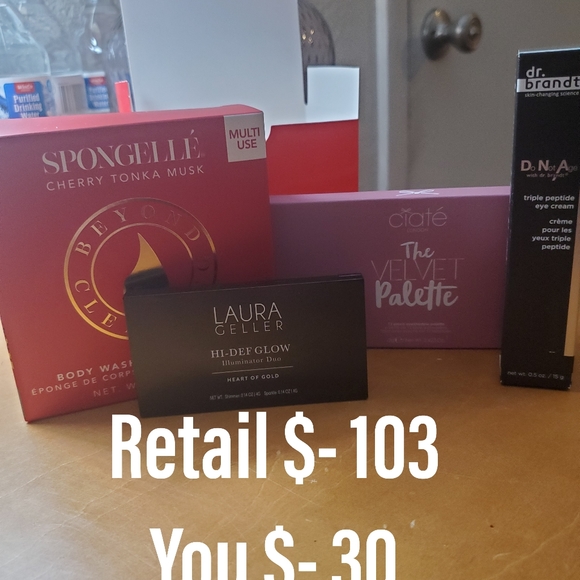 Make up - Picture 1 of 2